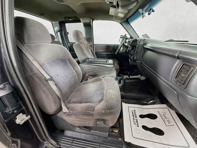 Used 2001 Chevrolet Silverado 2500 LS w/ Snow Plow Prep Pkg AWD/4WD image 27