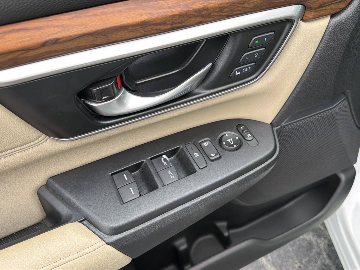 Used 2021 Honda CR-V EX-L image 34
