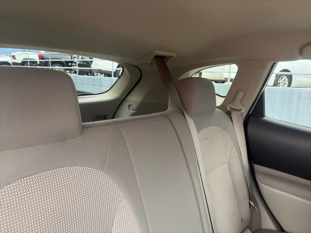 Used 2013 Nissan Rogue SV FWD image 14