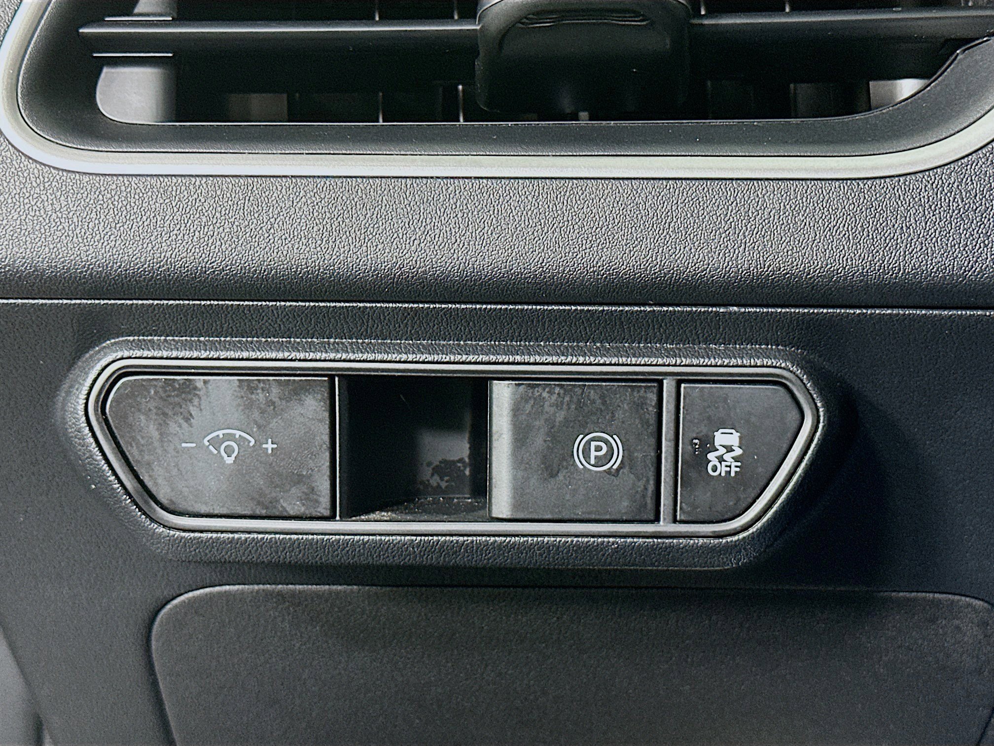 Used 2025 Kia K4 LXS image 17