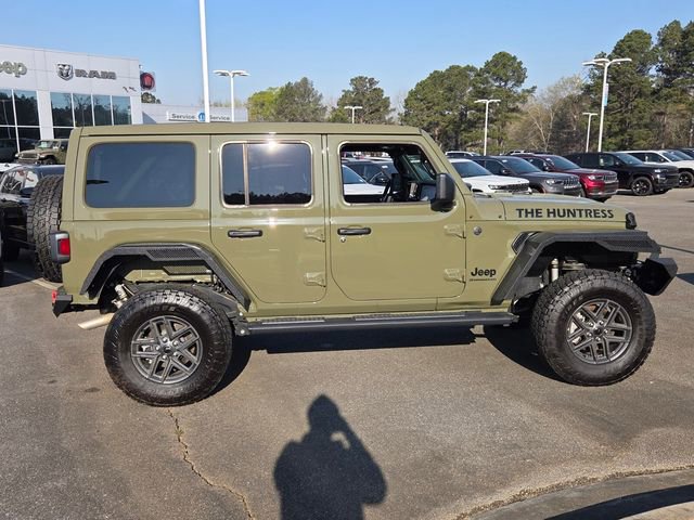 Used 2025 Jeep Wrangler Sport S image 13