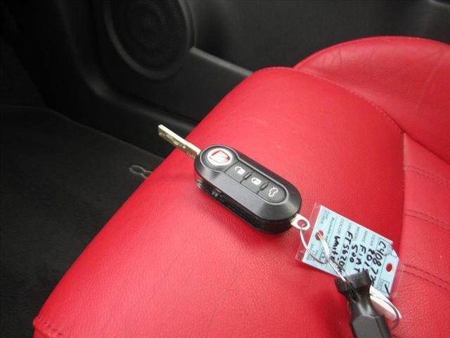 Used 2015 FIAT 500 Lounge w/ Luxury Leather Package image 26