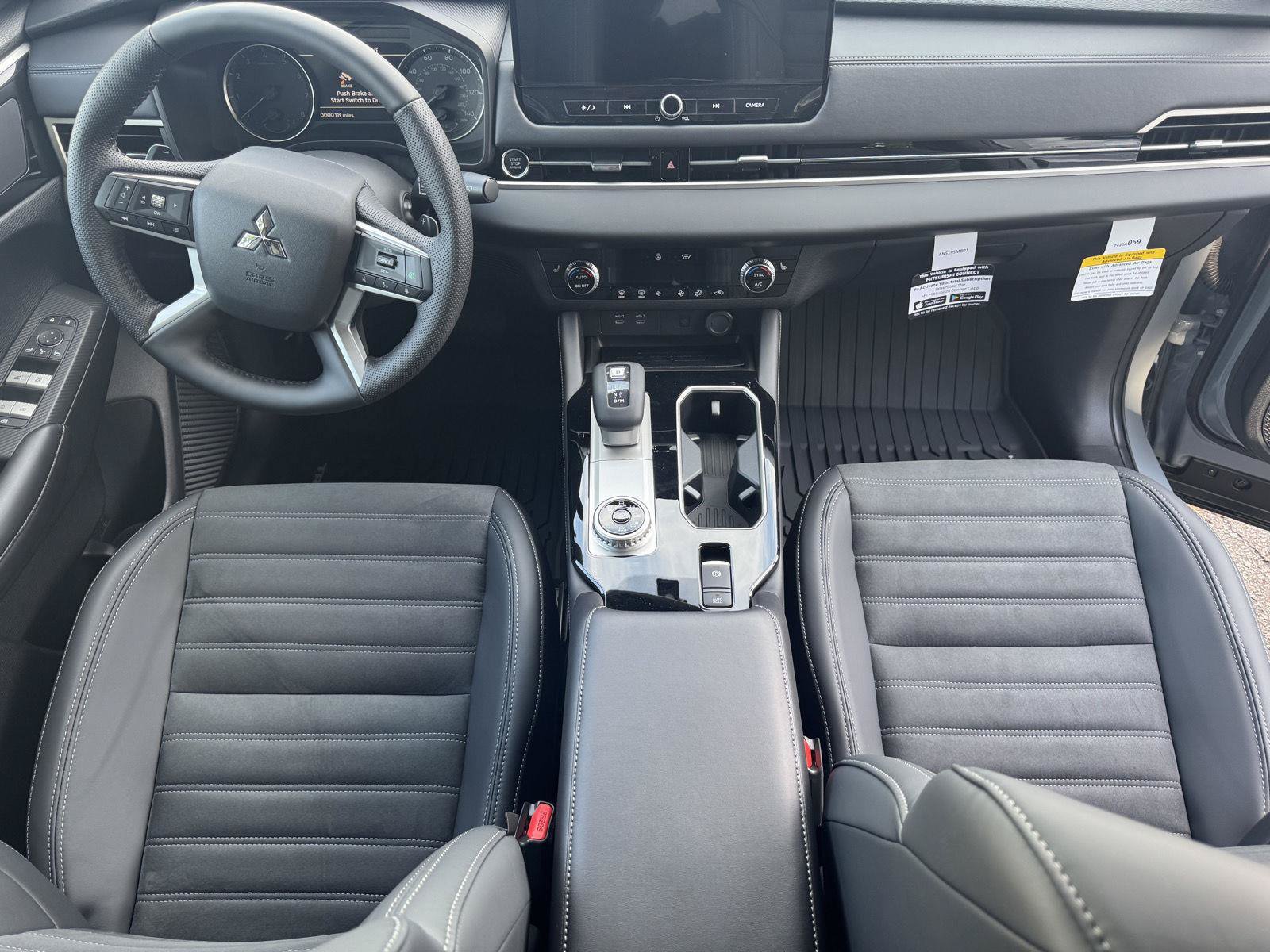 New 2026 Mitsubishi Outlander AWD image 20