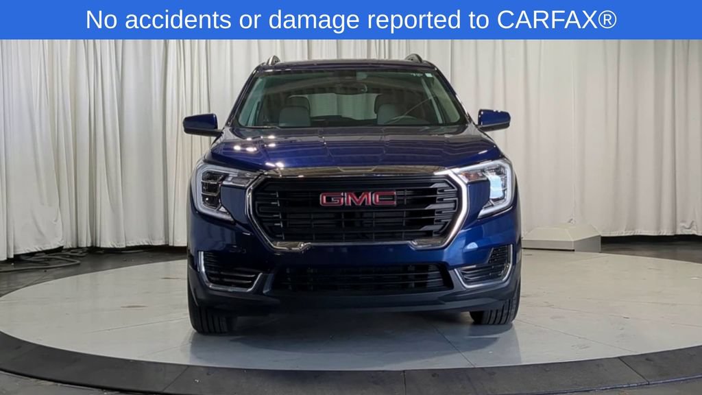 Used 2023 GMC Terrain SLE w/ Driver Convenience Package FWD image 3