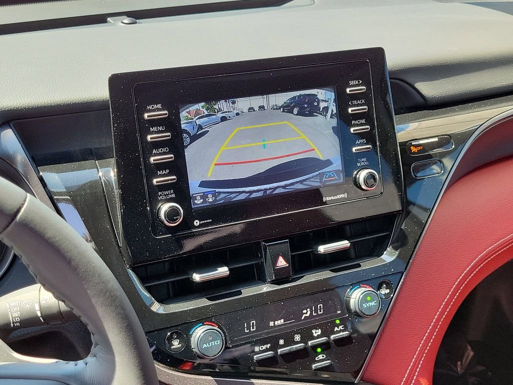 Used 2024 Toyota Camry SE image 29