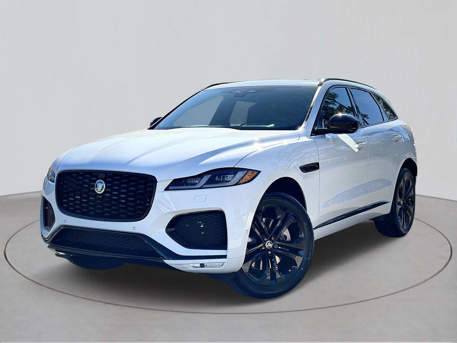 New 2026 Jaguar F-PACE R-Dynamic S image 1