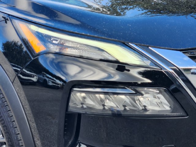 Used 2023 Nissan Rogue S FWD image 10