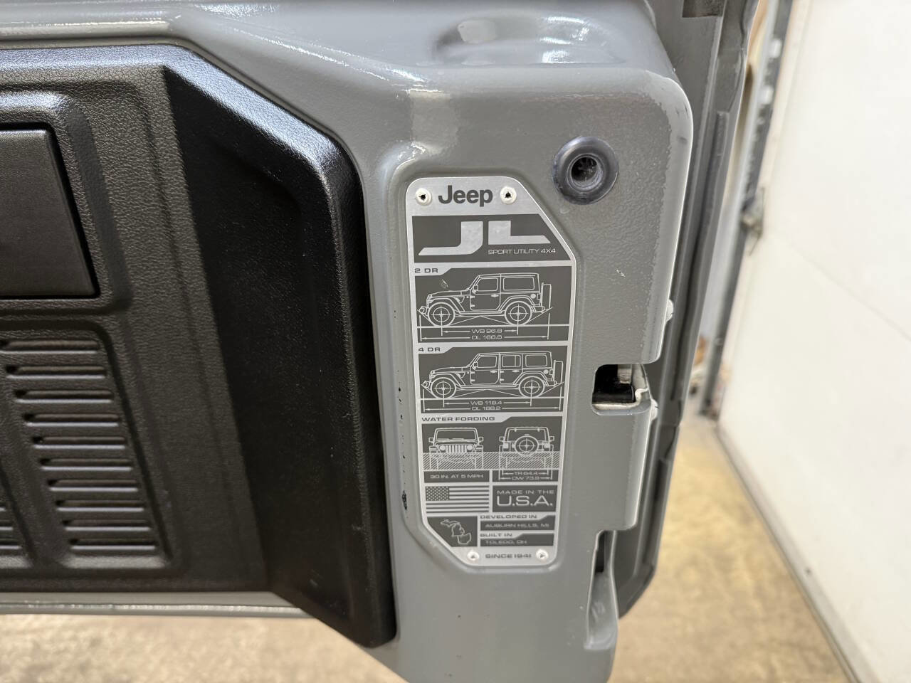 Used 2019 Jeep Wrangler Sport image 43