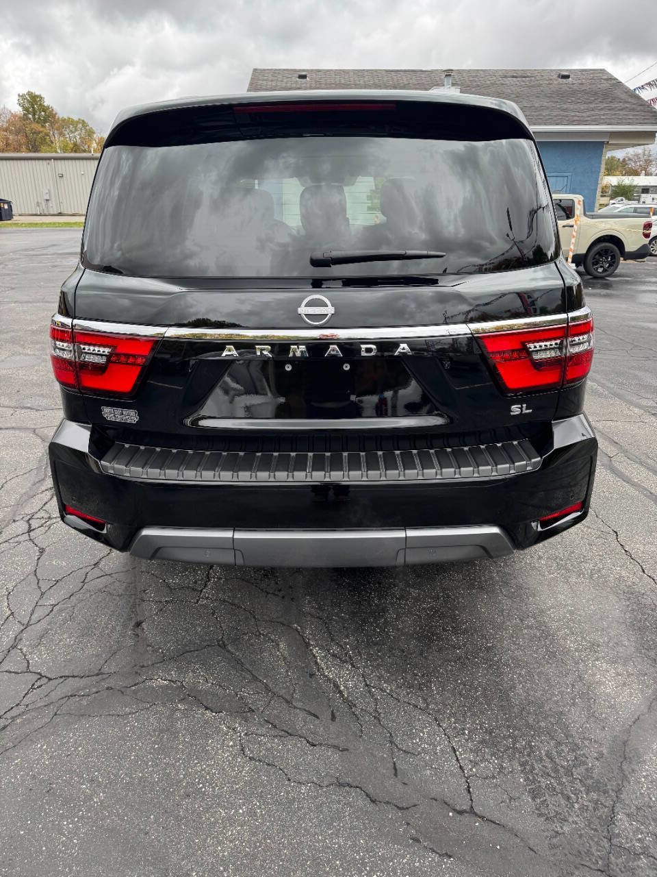 Used 2024 Nissan Armada SL w/ Cargo Package image 8