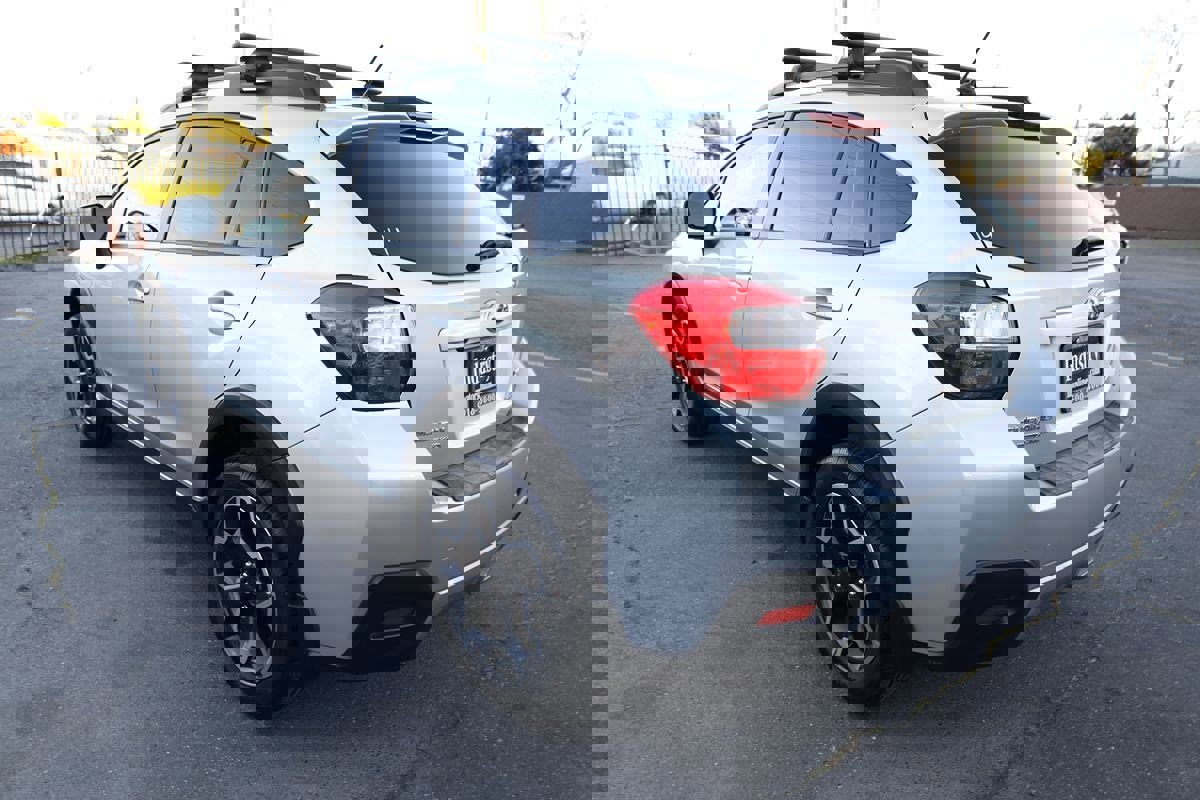 Used 2014 Subaru Crosstrek 2.0i Limited w/ Popular Package #1 image 6