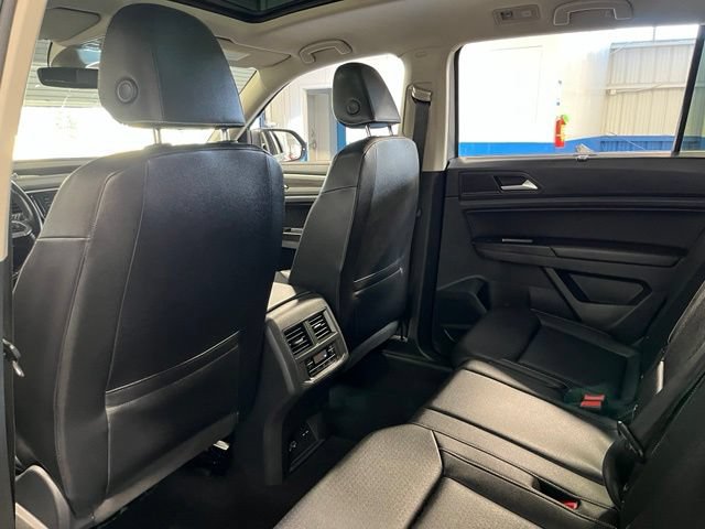 Used 2021 Volkswagen Atlas SEL AWD/4WD image 17