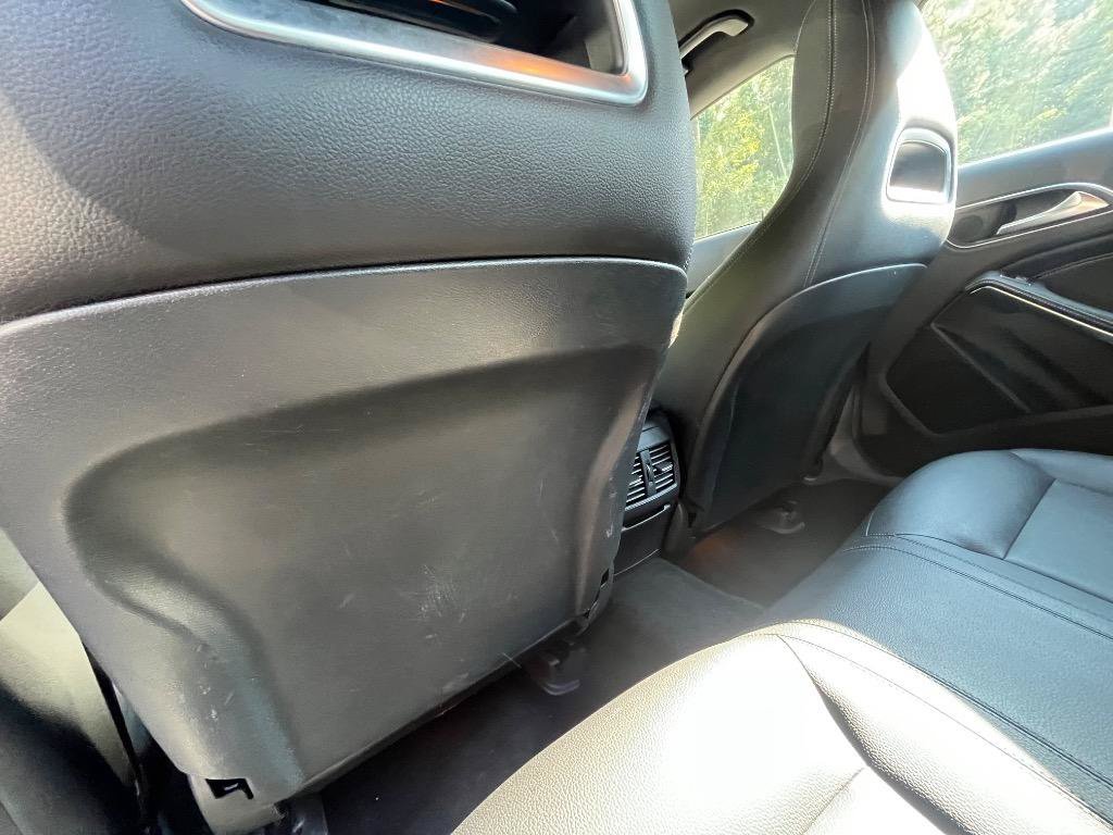 Used 2018 Mercedes-Benz CLA 250 image 32