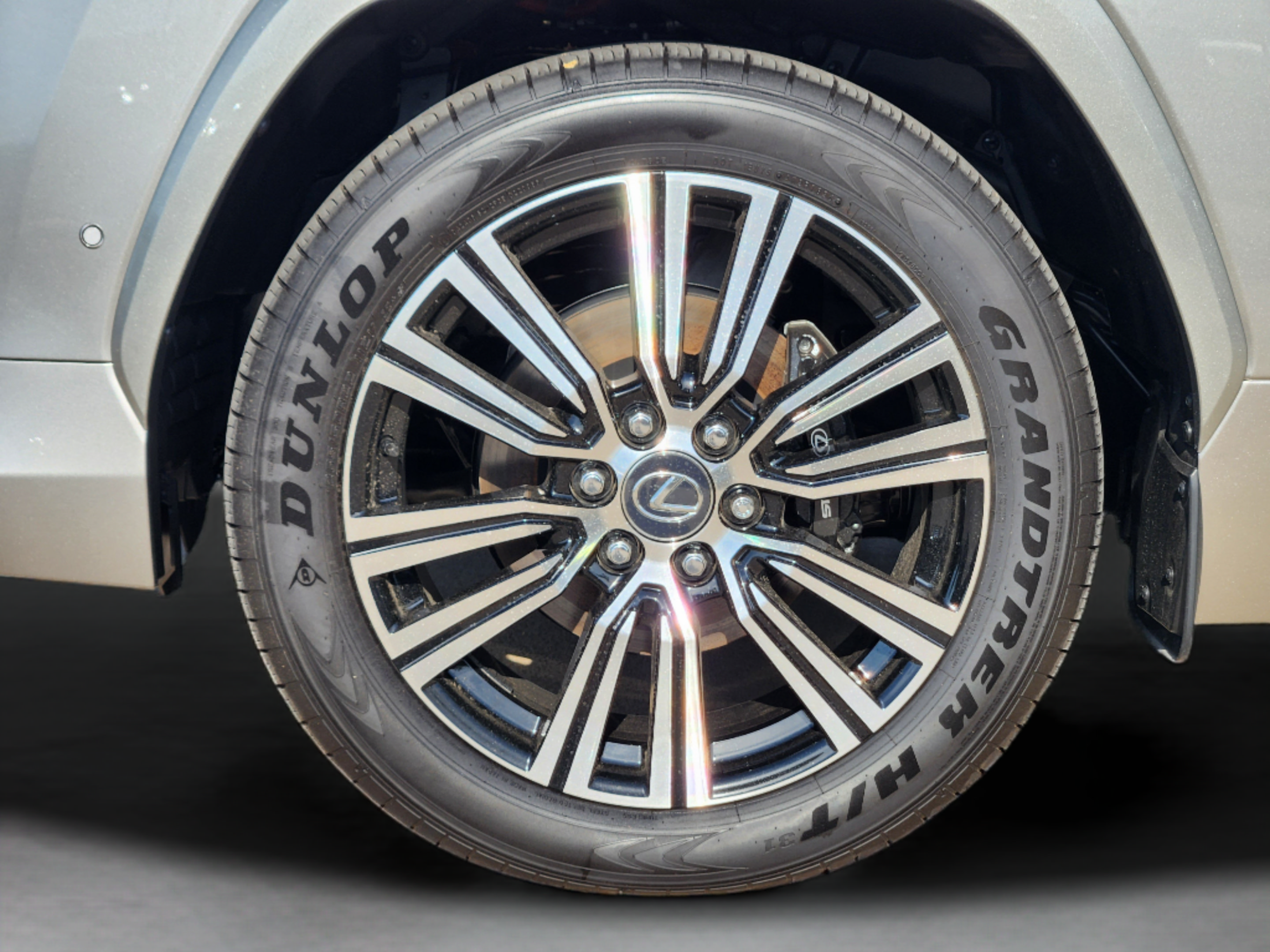 New 2026 Lexus LX 700h Luxury AWD/4WD image 28