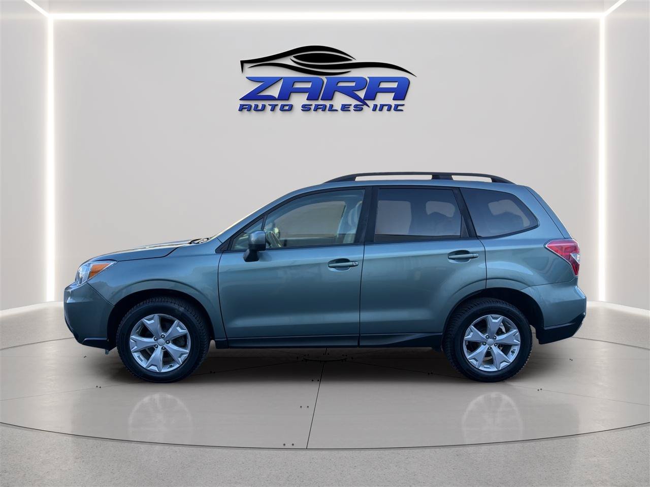 Used 2016 Subaru Forester 2.5i Premium w/ All-Weather Package AWD/4WD image 4