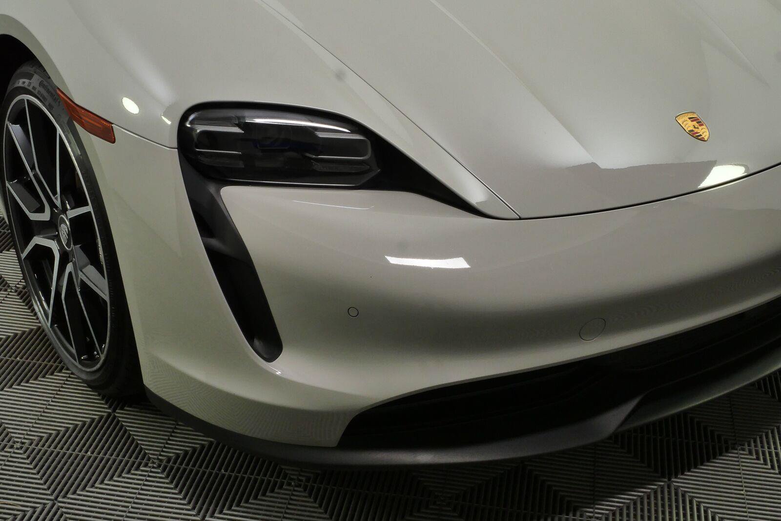 Certified 2024 Porsche Taycan RWD image 36