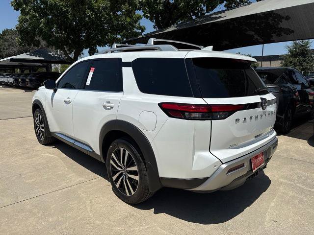 Certified 2025 Nissan Pathfinder Platinum w/ Cargo Package FWD image 6