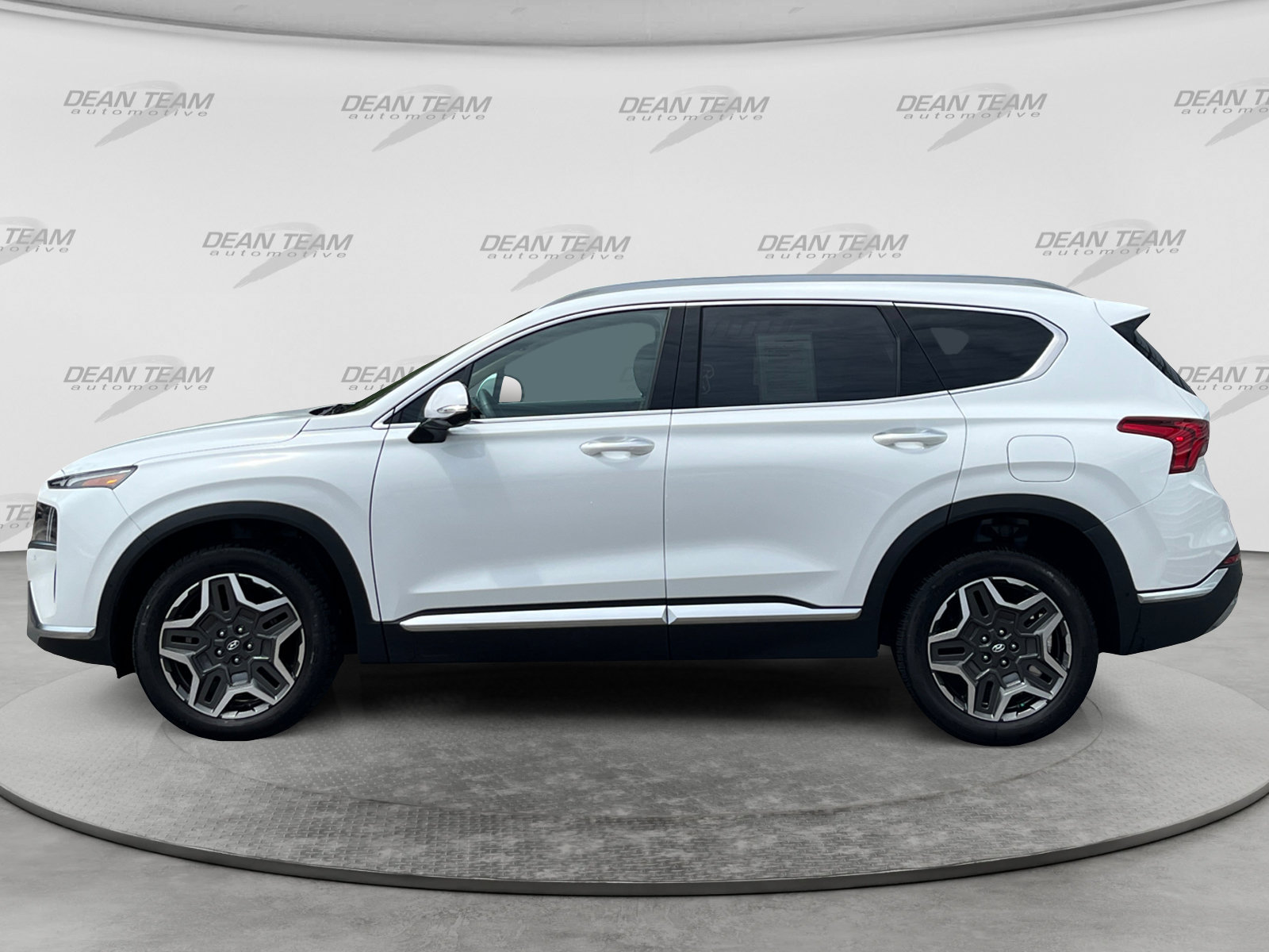 Used 2023 Hyundai Santa Fe Limited AWD/4WD image 4