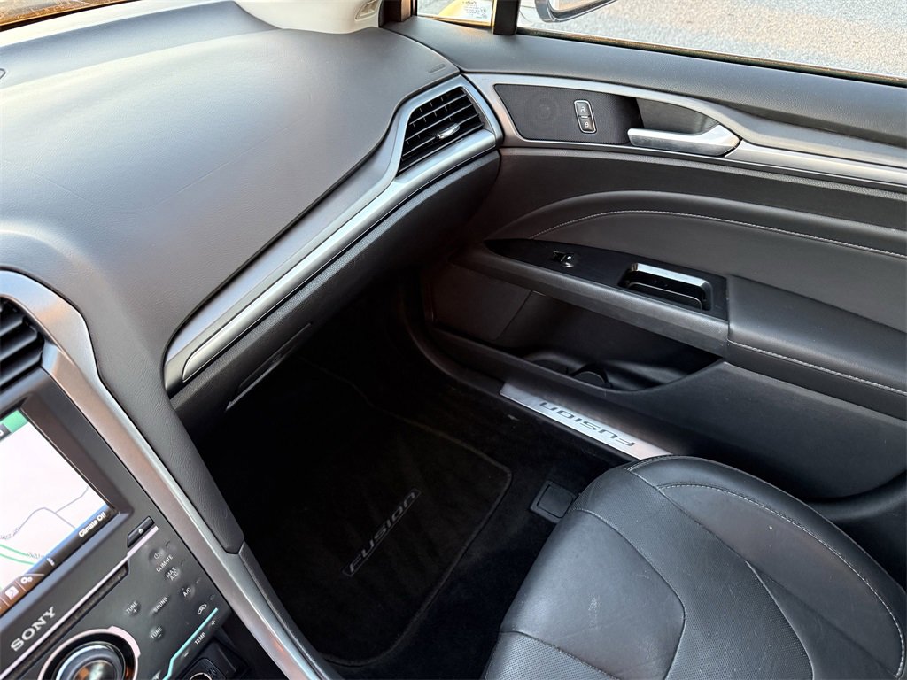 Used 2013 Ford Fusion Energi Titanium image 28