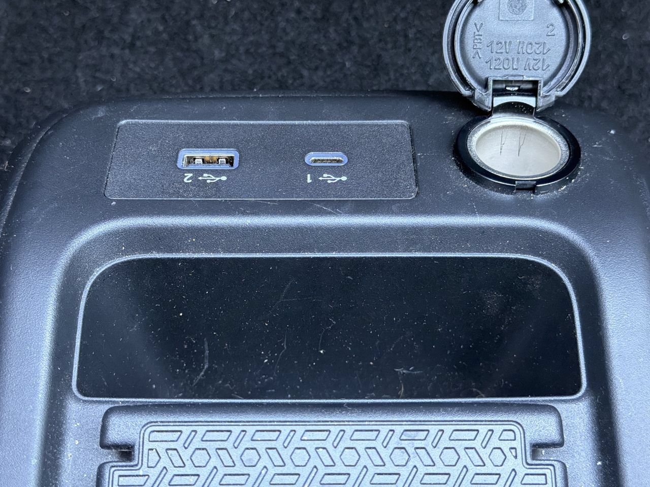 Certified 2024 Nissan Ariya FWD image 7