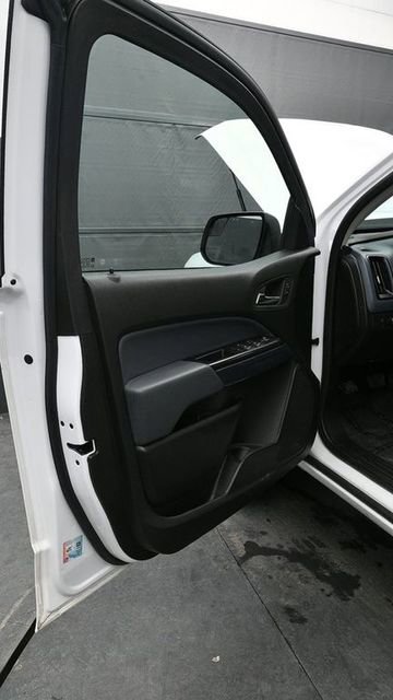 Used 2022 Chevrolet Colorado Z71 w/ Safety Package image 11