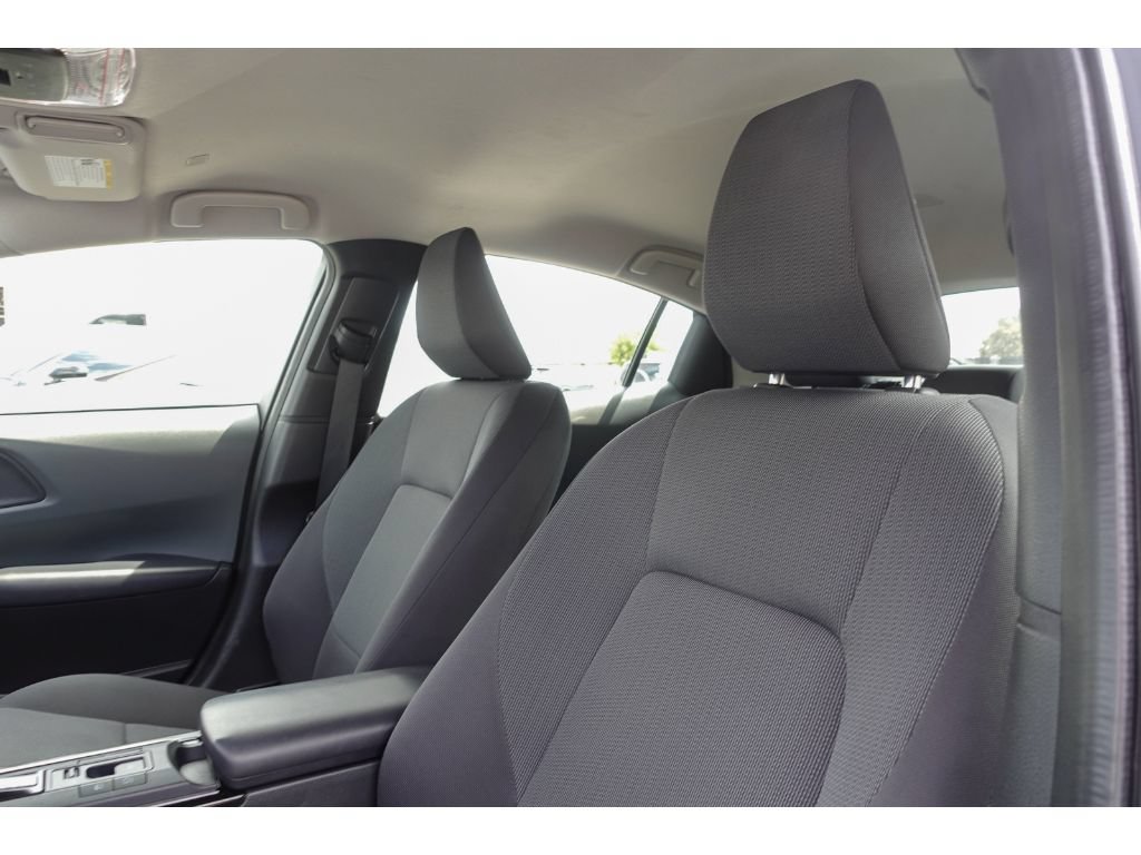 Used 2025 Toyota Prius LE FWD image 10
