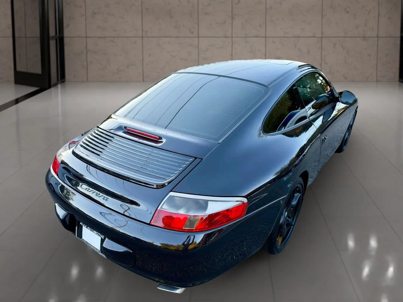 Used 2002 Porsche 911 Carrera RWD image 10