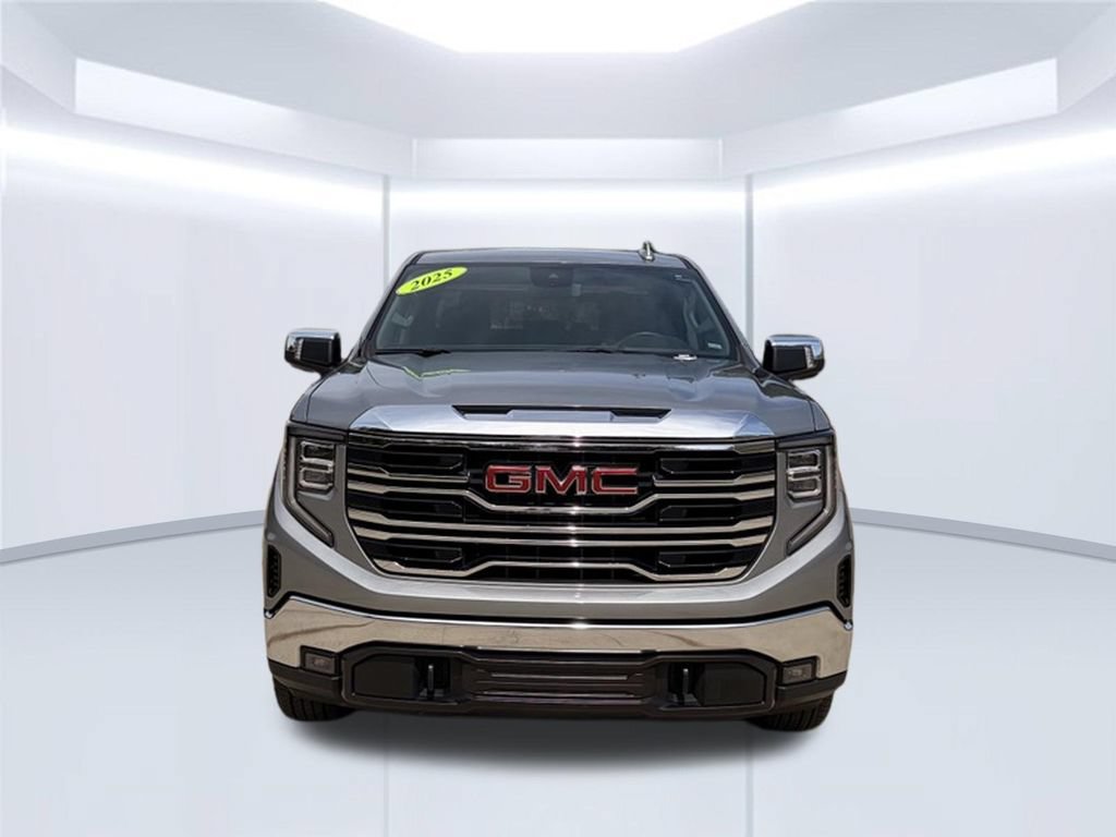 Used 2025 GMC Sierra 1500 SLT AWD/4WD image 4