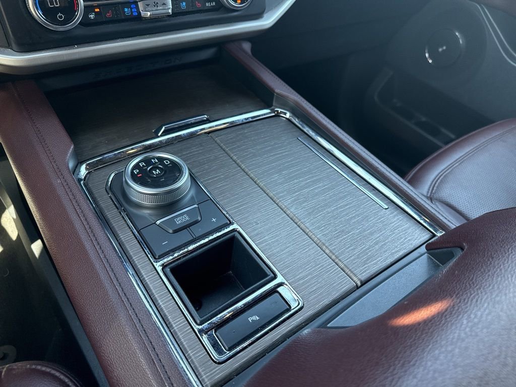 Used 2024 Ford Expedition Max Limited image 11