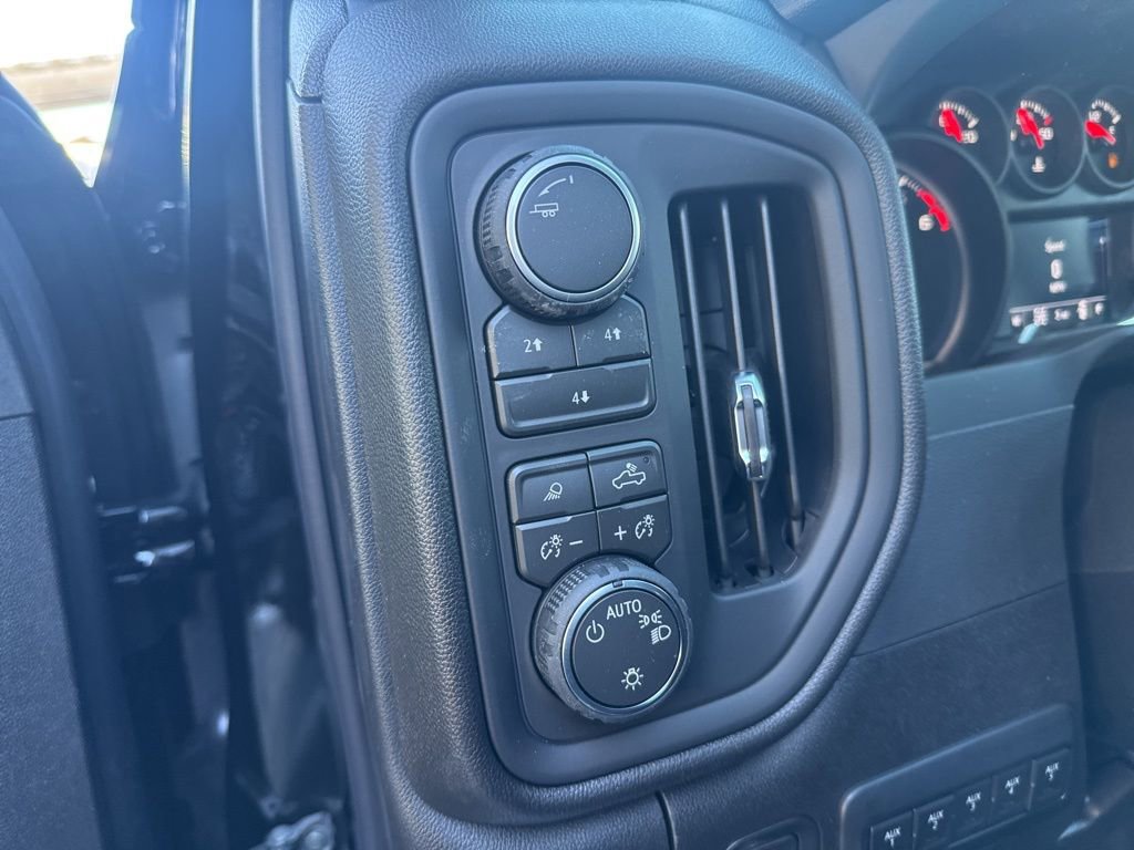 New 2026 Chevrolet Silverado 2500 Custom w/ Custom Value Package image 18