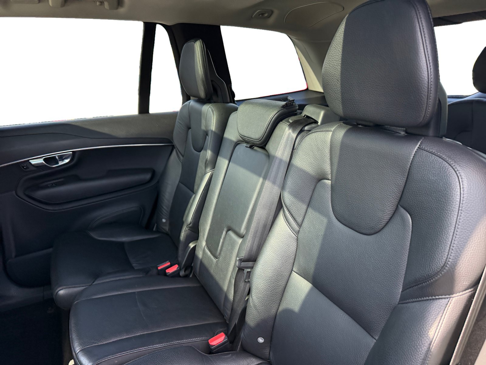 Used 2020 Volvo XC90 T6 Momentum AWD/4WD image 16