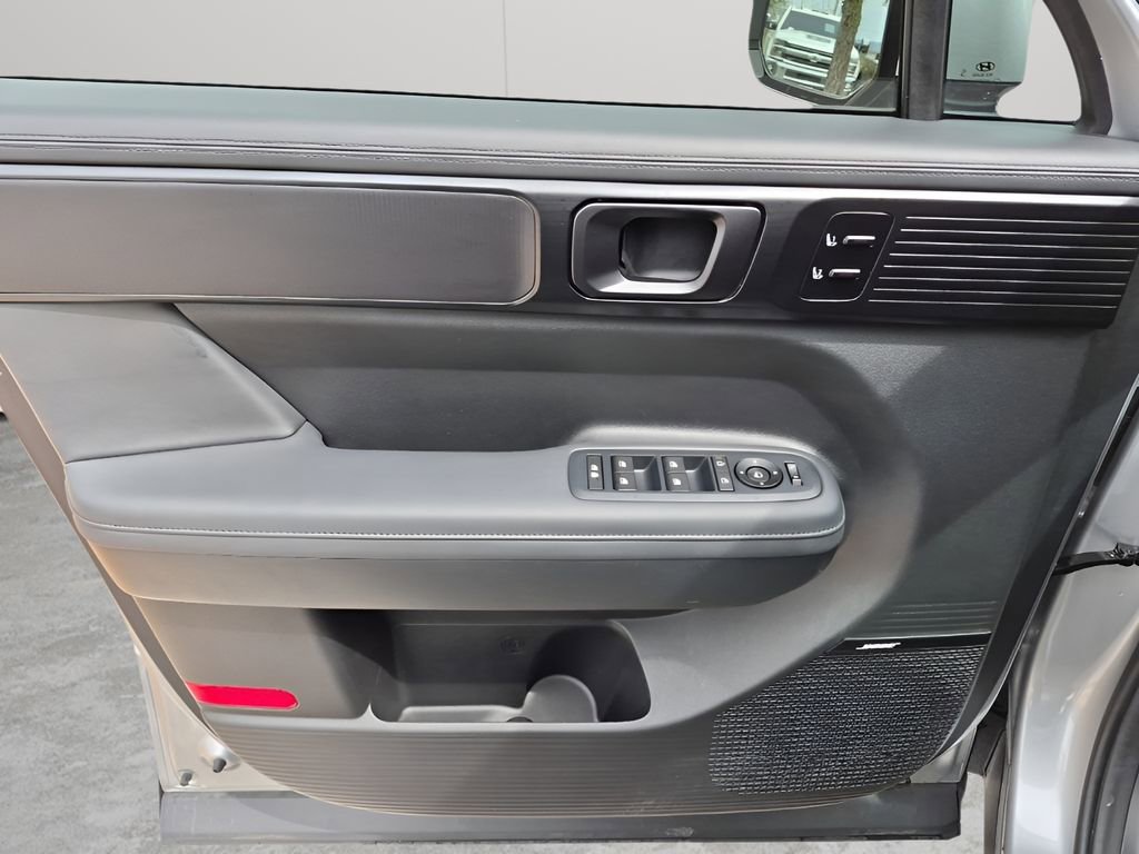 Used 2025 Hyundai Santa Fe Calligraphy image 26