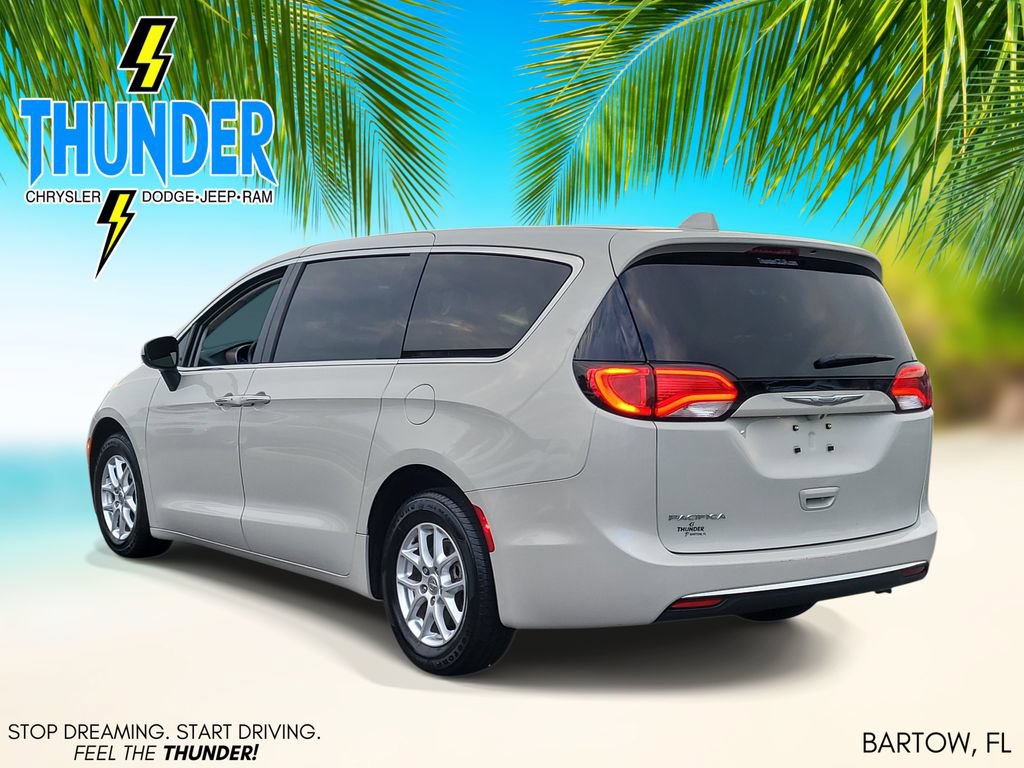 Certified 2017 Chrysler Pacifica Touring Plus w/ Security Group FWD image 3