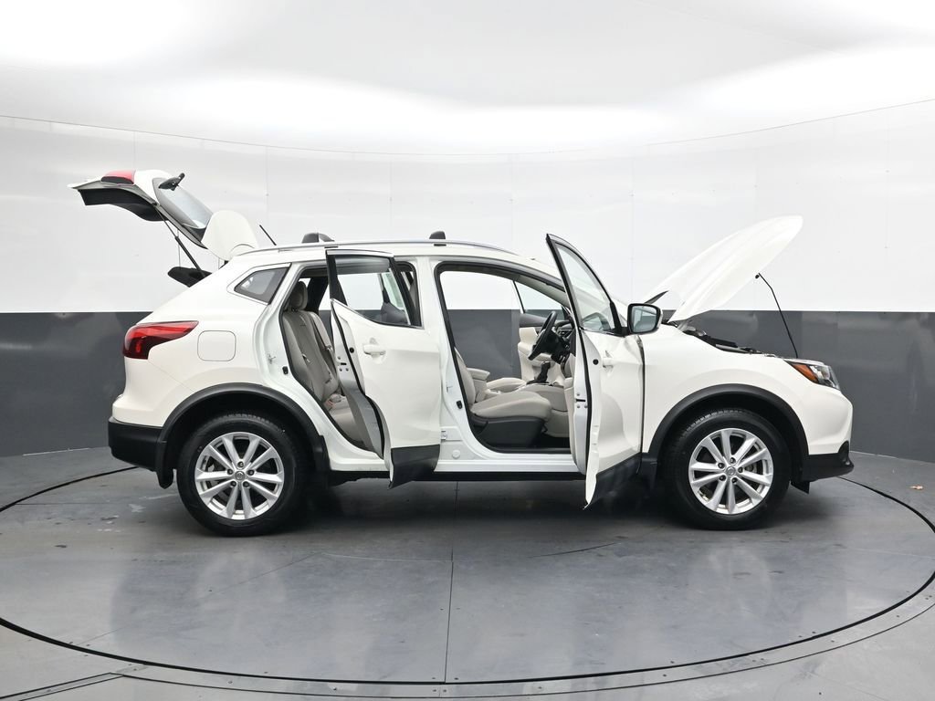 Used 2018 Nissan Rogue Sport SV image 42