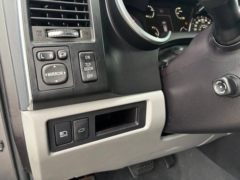 Used 2019 Toyota Sequoia Limited w/ Safety & Convenience Package AWD/4WD image 29