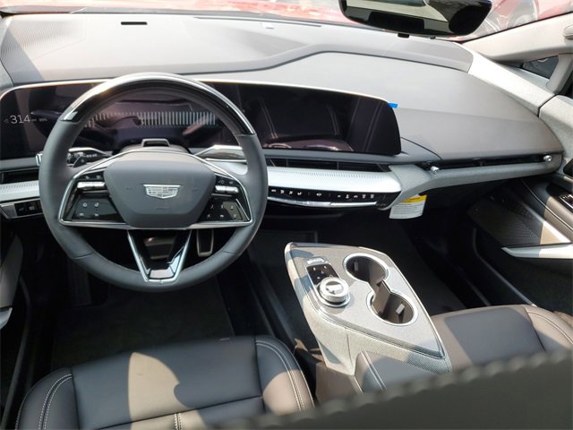 New 2025 Cadillac Optiq Sport 1 image 9