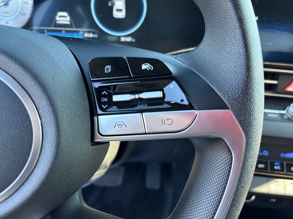 Certified 2024 Hyundai Elantra SEL FWD image 18