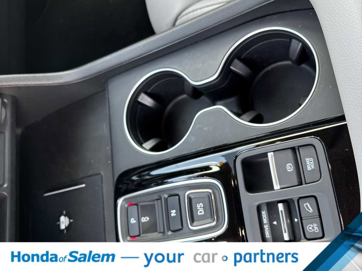 Used 2025 Honda Pilot EX-L image 17