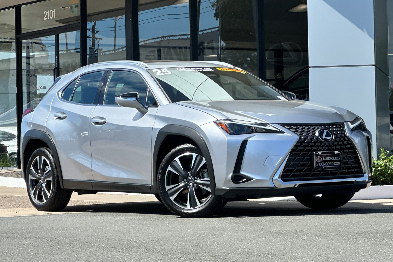 Certified 2025 Lexus UX 300h FWD image 2