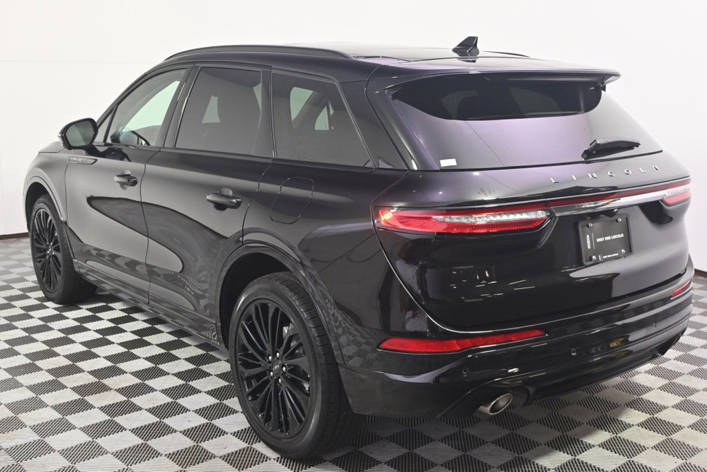 New 2025 Lincoln Corsair Reserve w/ Jet Appearance Package image 3