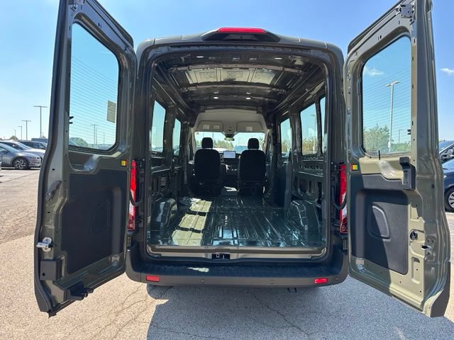 Certified 2026 Ford E-Transit 148 Medium Roof w/ Parcel Delivery Package RWD image 12