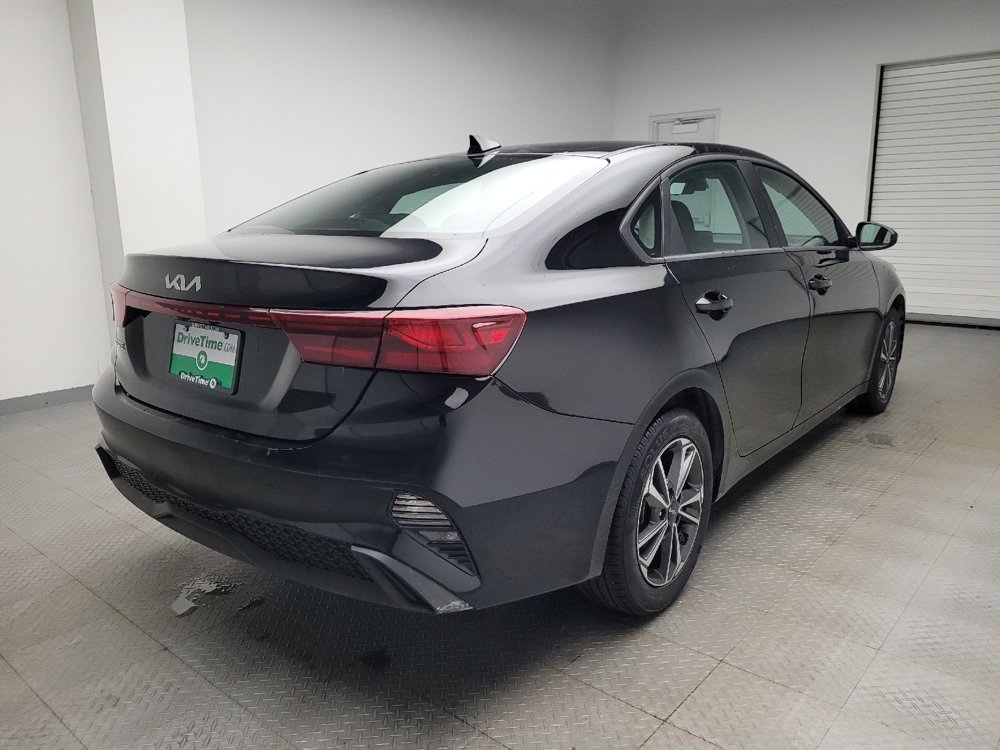 Used 2024 Kia Forte LXS image 9