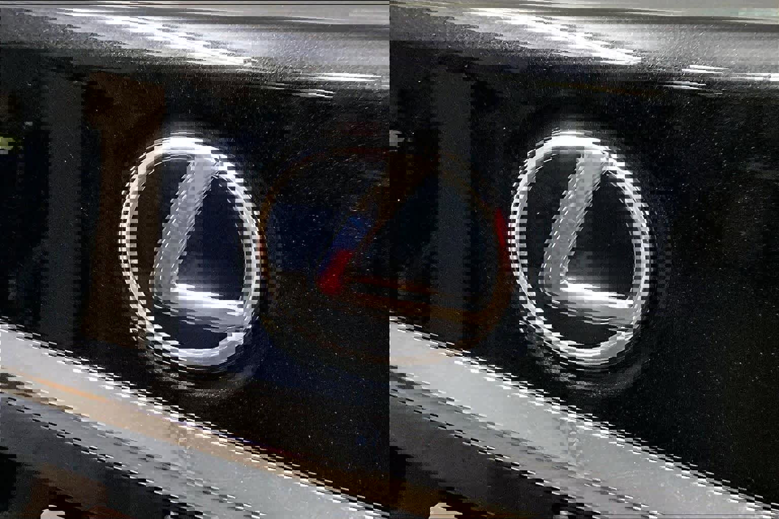 Used 2023 Lexus ES 350 w/ Premium Package image 30