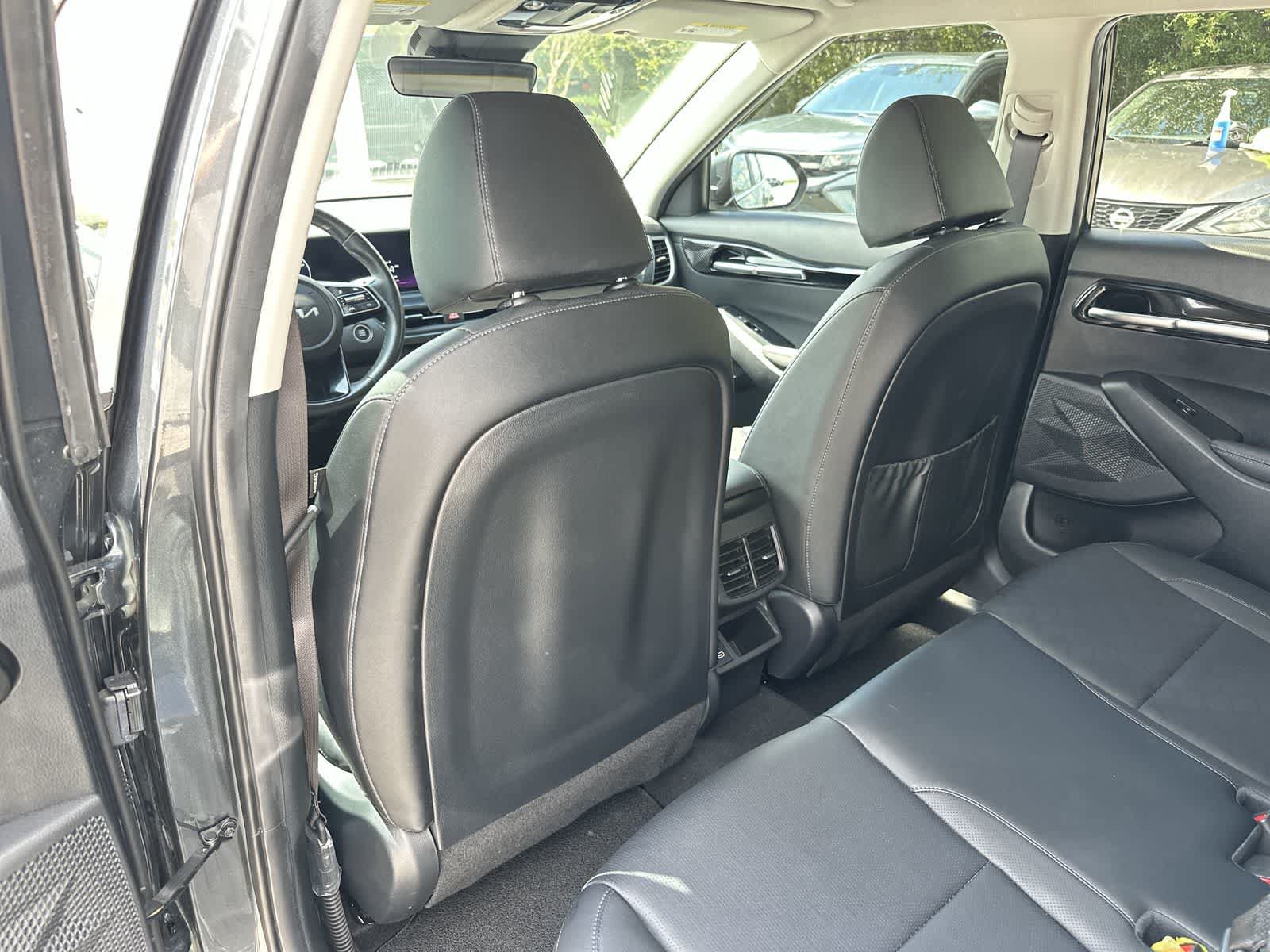 Used 2024 Kia Seltos EX FWD image 18