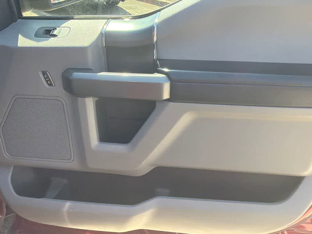 Used 2018 Ford F150 XLT w/ Equipment Group 302A Luxury AWD/4WD image 13
