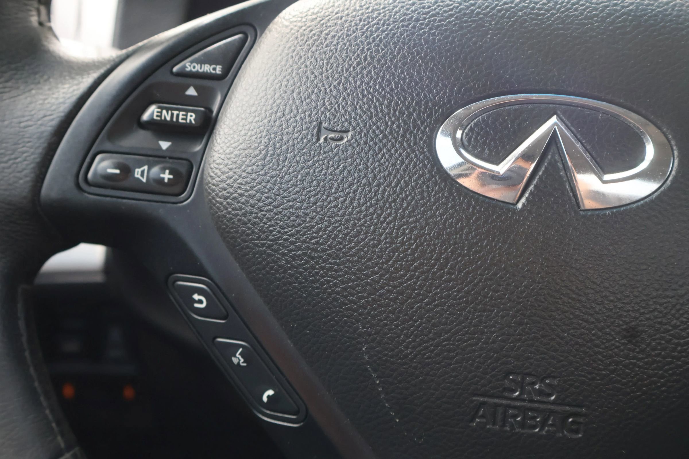 Used 2010 INFINITI G37 Sport w/ Navigation Pkg image 21