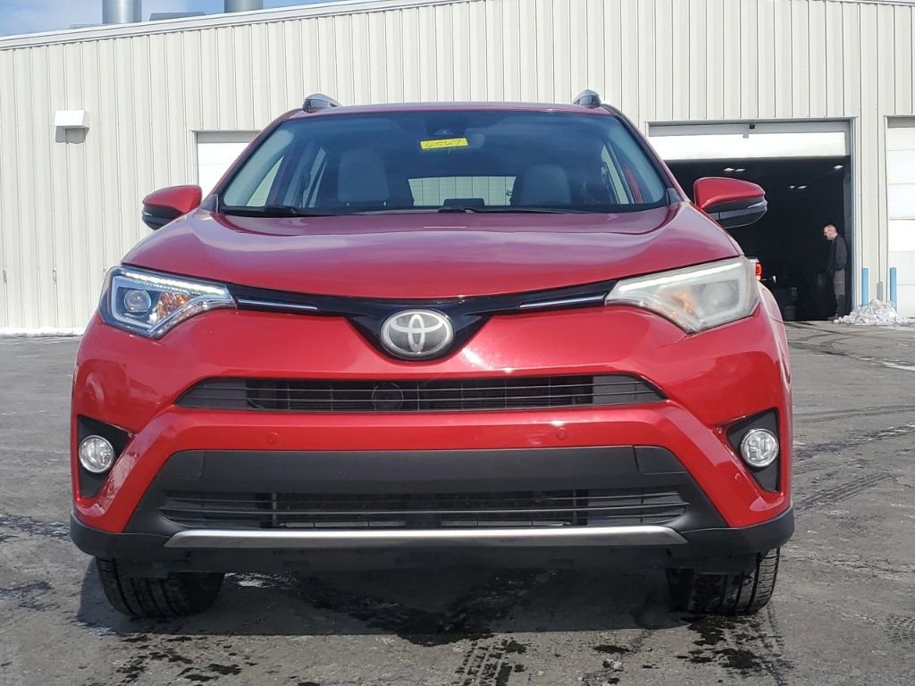 Used 2016 Toyota RAV4 Limited image 2