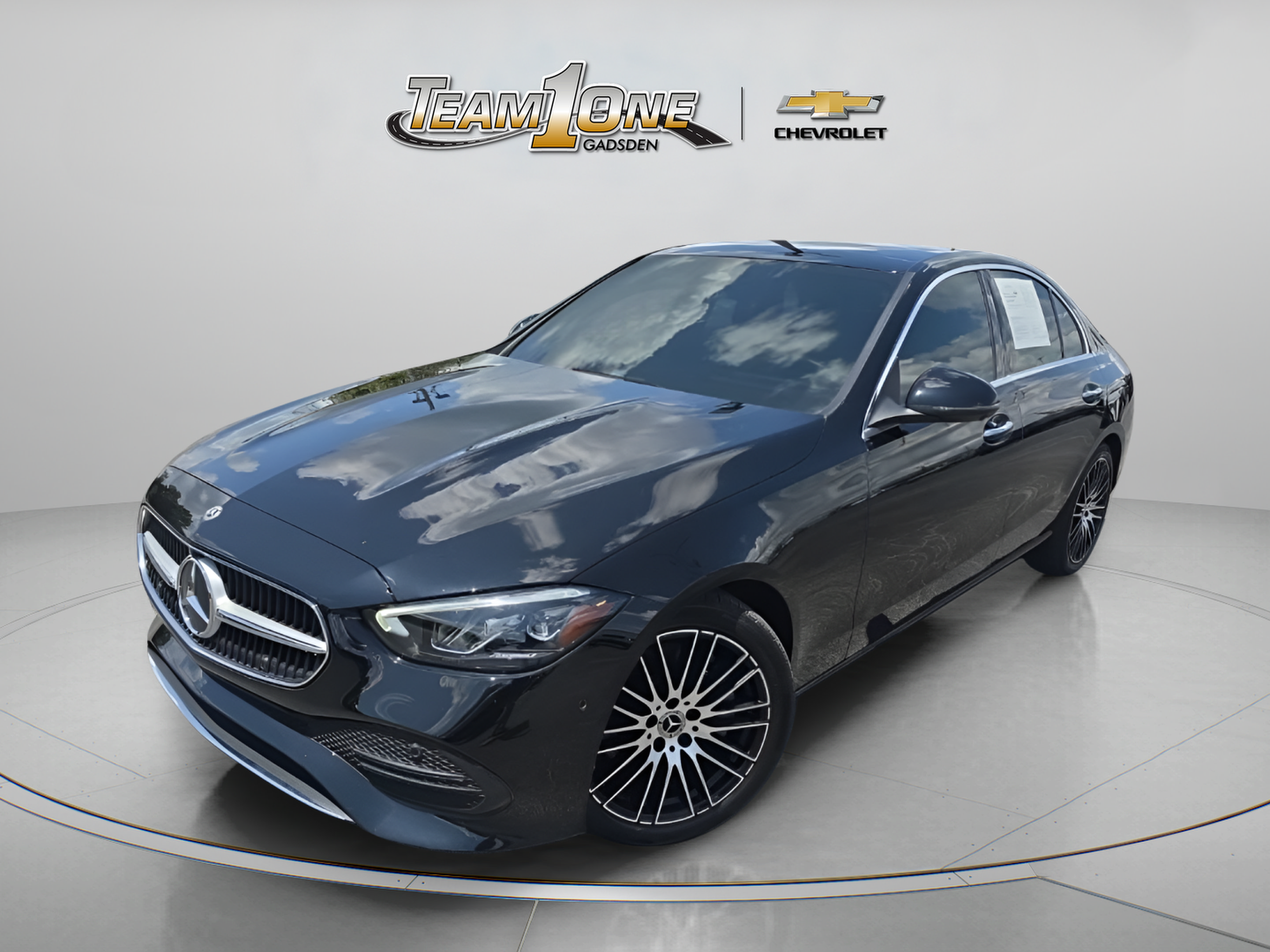Used 2023 Mercedes-Benz C 300 Sedan image 4