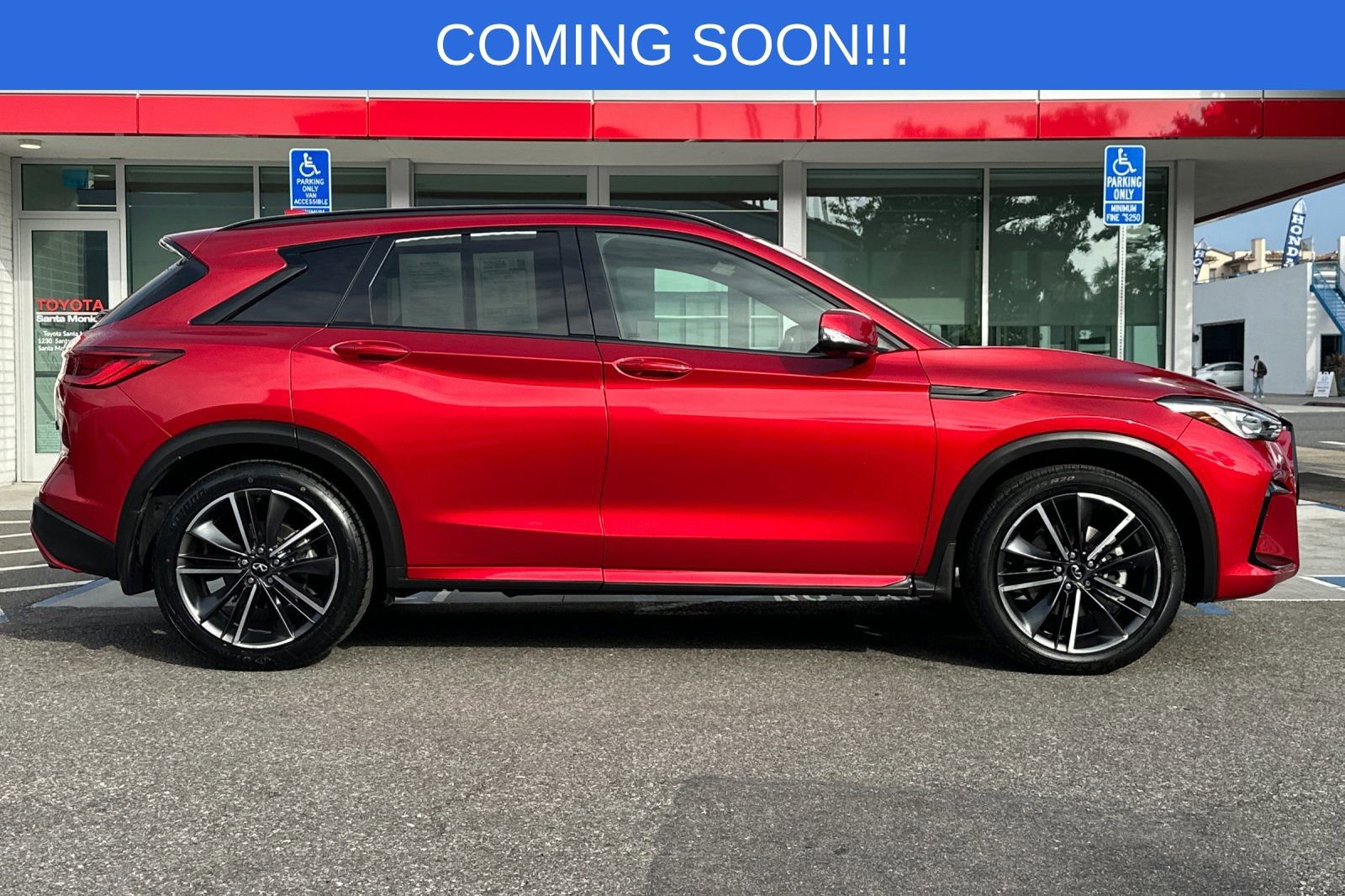 Used 2023 INFINITI QX50 Sport FWD image 3
