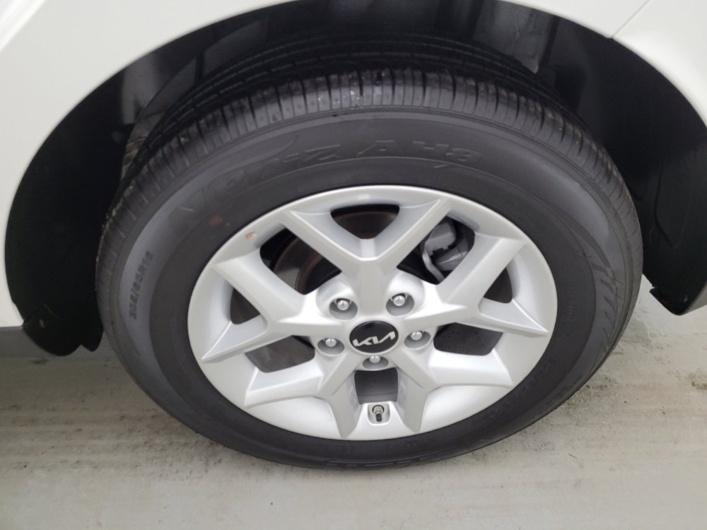 Used 2025 Kia Soul LX w/ LX Technology Package image 31