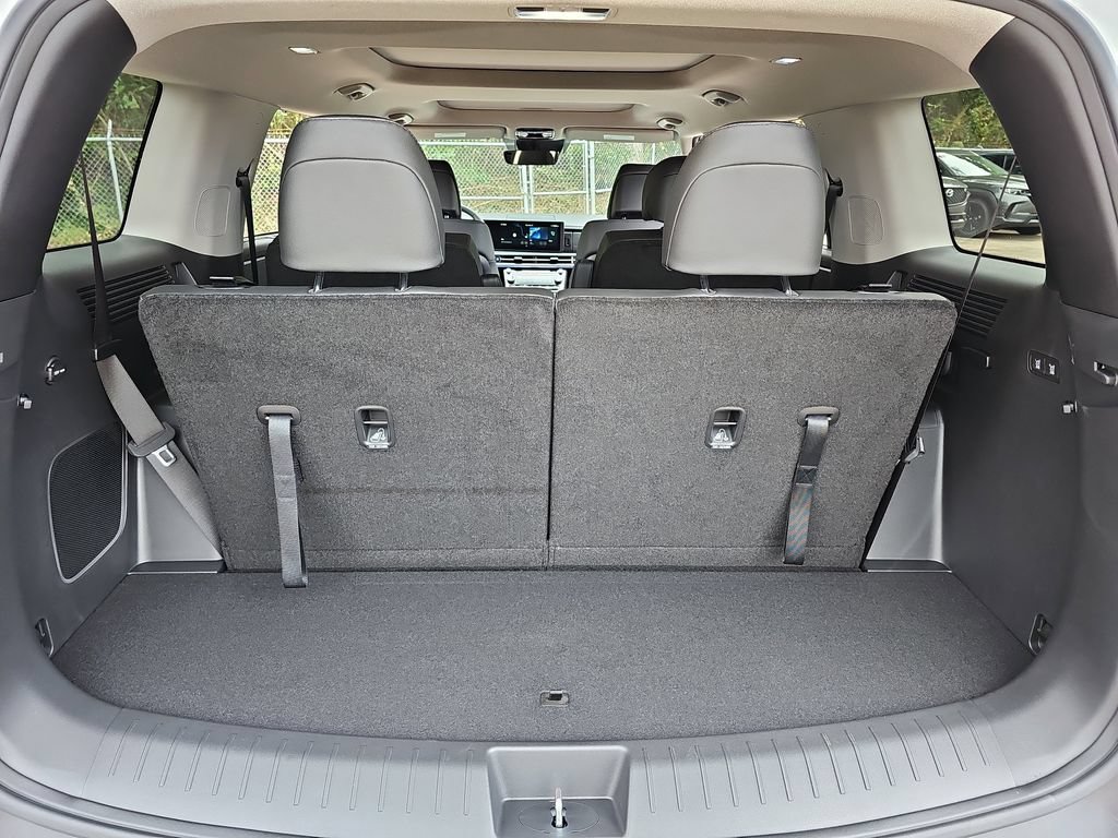 New 2026 Hyundai Santa Fe Limited FWD image 13